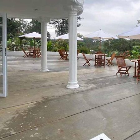 Reddoorz Plus @ Megamendung Puncak 2 Bogor Exteriör bild